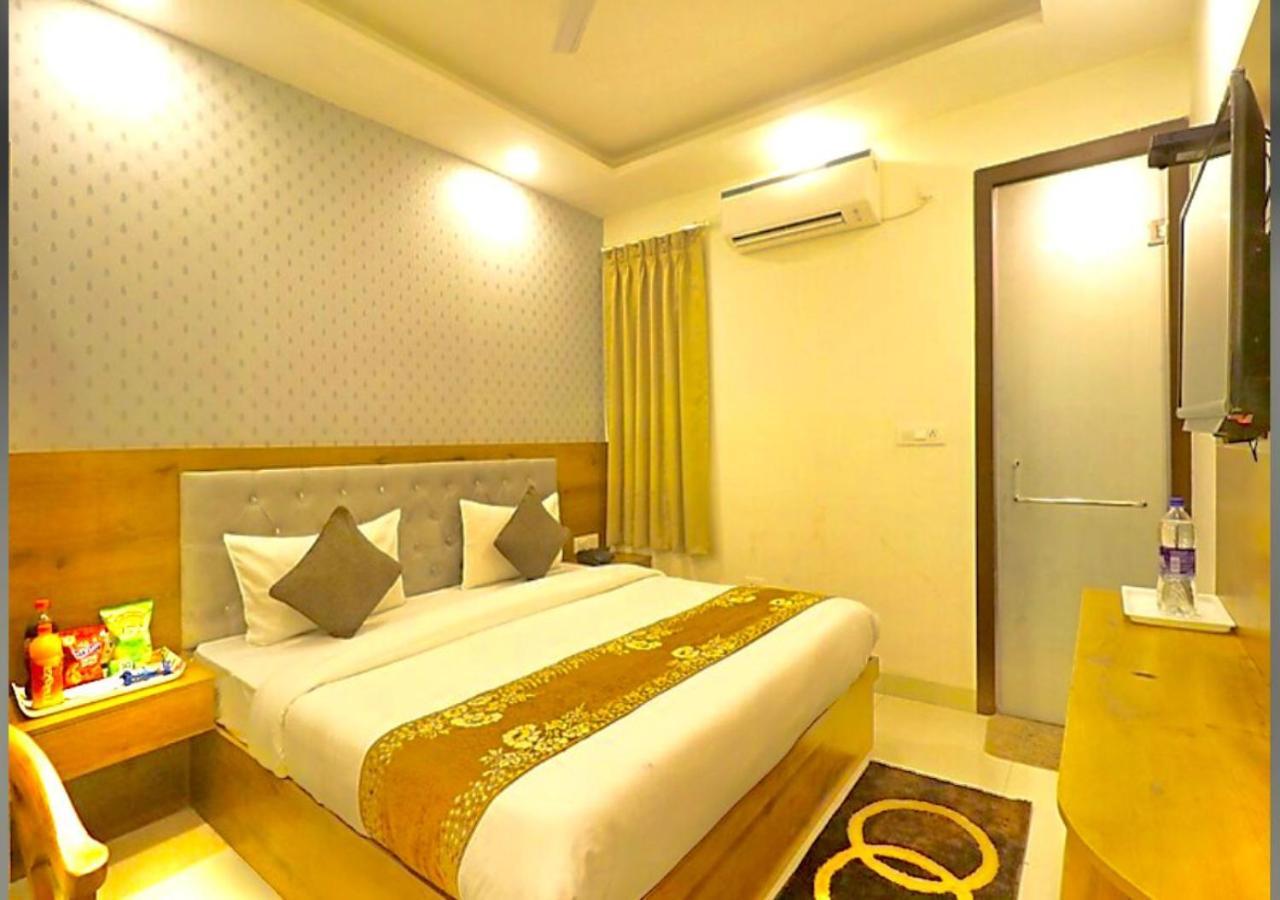 Hotel Galaxy Inn Near Delhi International Airport New Delhi Exterior foto
