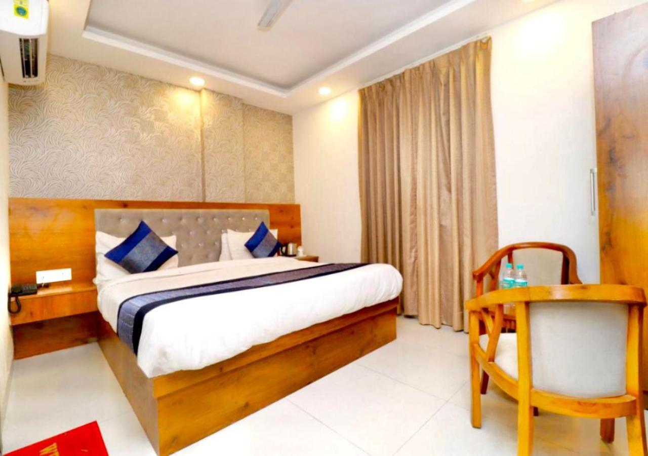 Hotel Galaxy Inn Near Delhi International Airport New Delhi Exterior foto